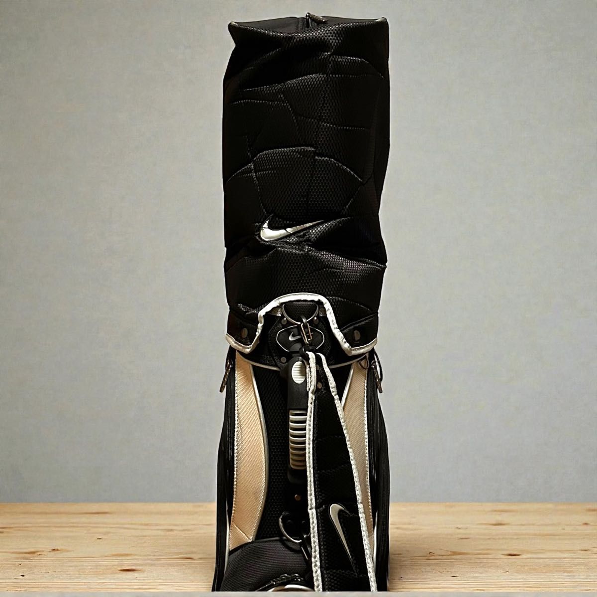 良品 廃盤モデル NIKE ナイキ ゴルフ キャディバッグ 6分割 ブラック