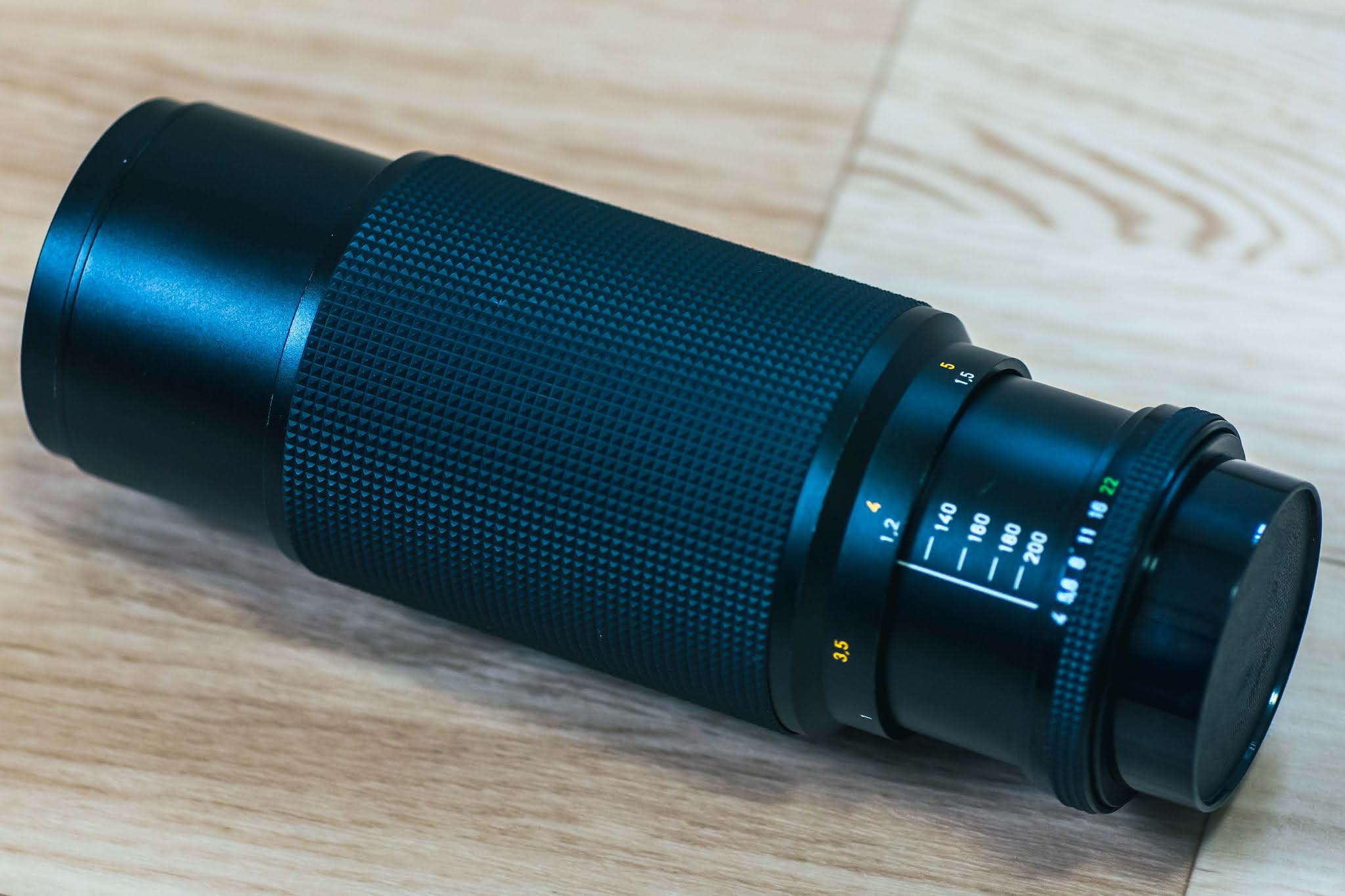 アリバイ日記: 【オールドズームレンズ】Vario-Sonnar T* 80-200mm F4