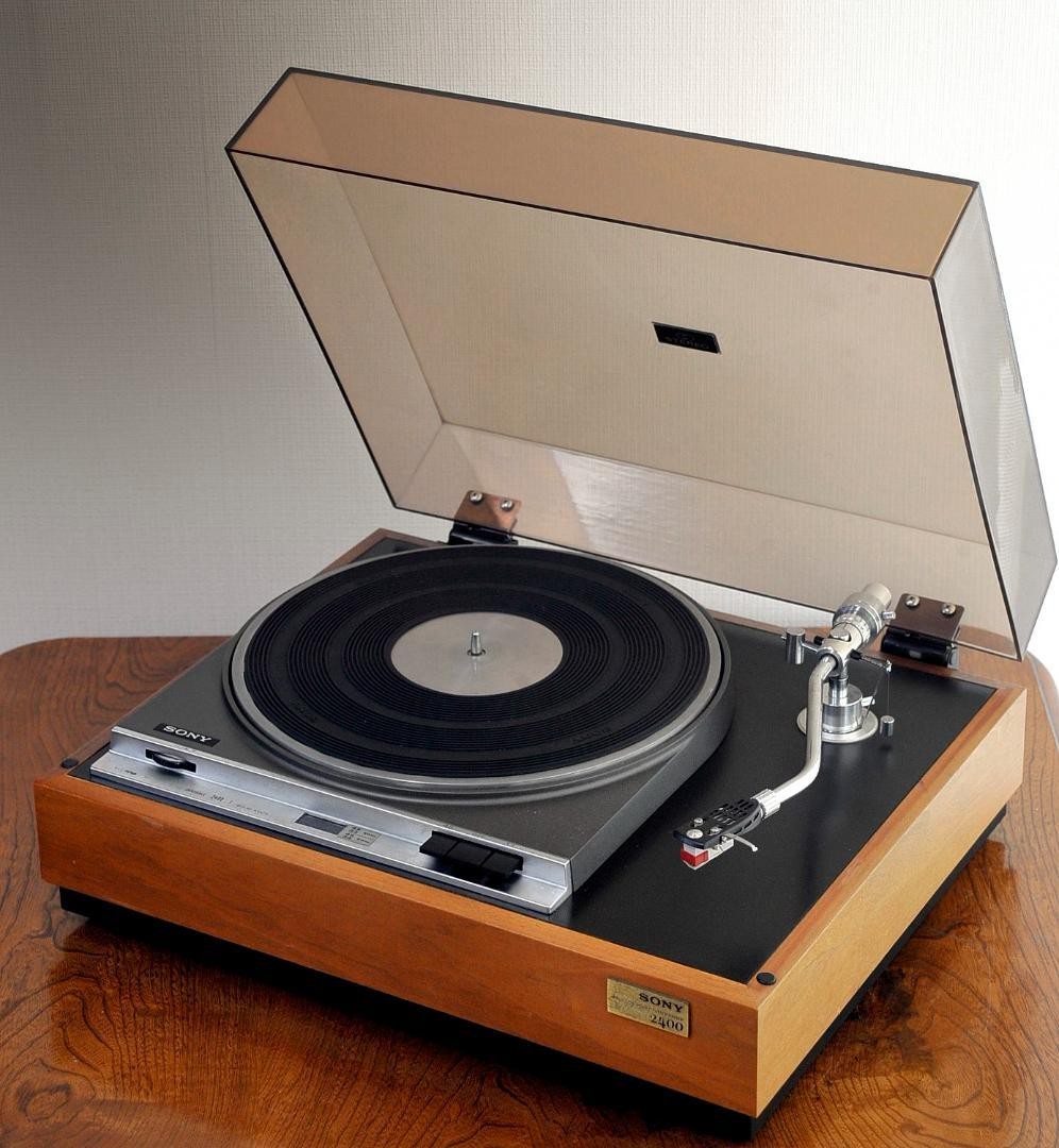 Sony PS-2400 Stereo Turntable Record Player DC Motor Belt Drive