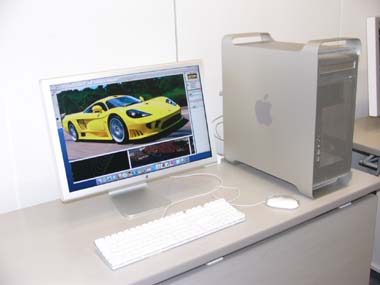 ウワサの30インチ「Apple Cinema HD Display」を見てきました