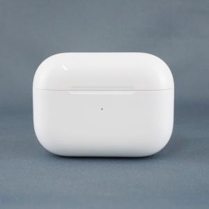 Apple Apple AirPods 第三世代 充電ケースのみ A2897 USED品 ライト二