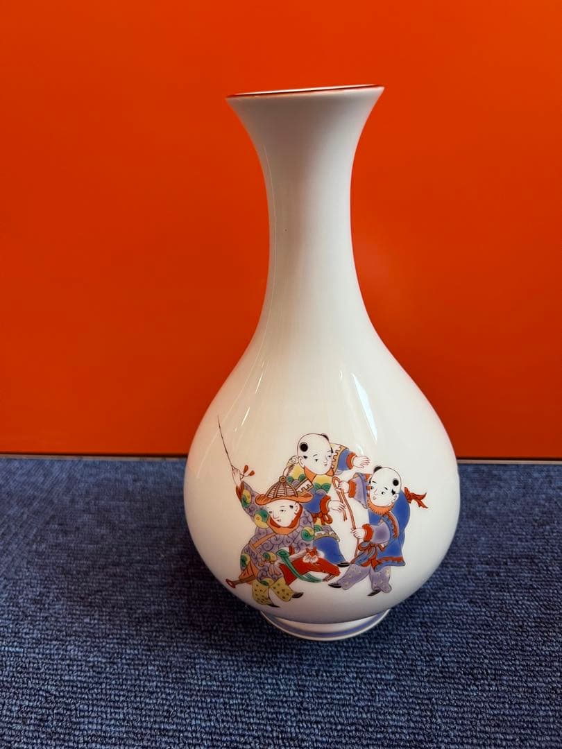1200 香蘭社　花瓶 香蘭社 花瓶 ホワイト 梅 花柄 陶器 全高約28cm 木箱入り 大壺 買取