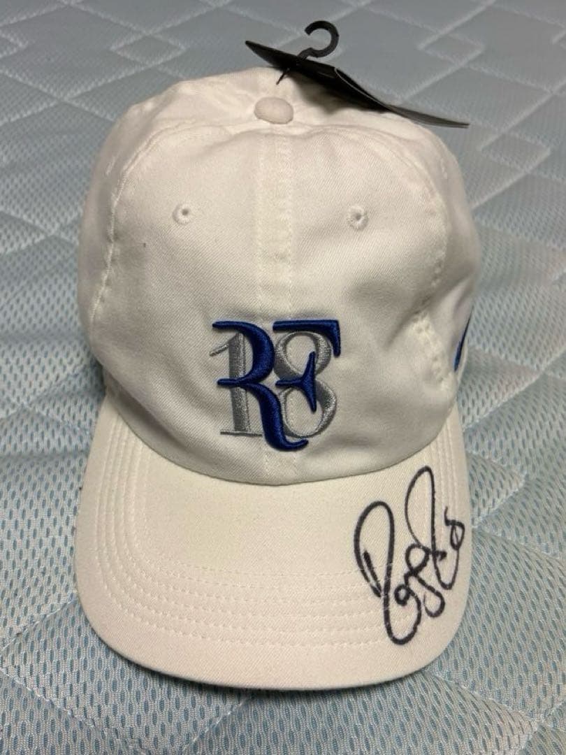 NIKE RF Autograph CAP GS18勝記念 フェデラー直筆サイン NIKE RF Autograph CAP GS18勝記念 フェデラー直筆サイン - メルカリ