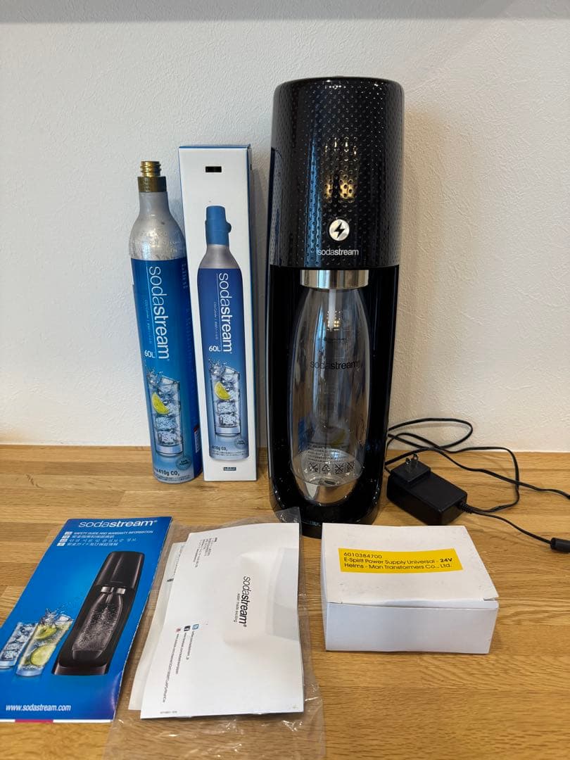 sodastream ソーダストリーム　炭酸水メーカー　ブラック Amazon | [公式] ソーダストリーム E-TERRA(E-テラ) スターターキット
